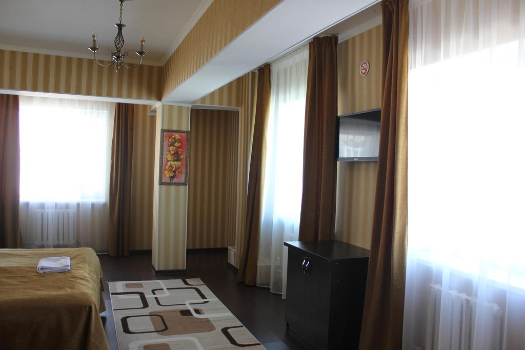Home Hotel Astana Room photo