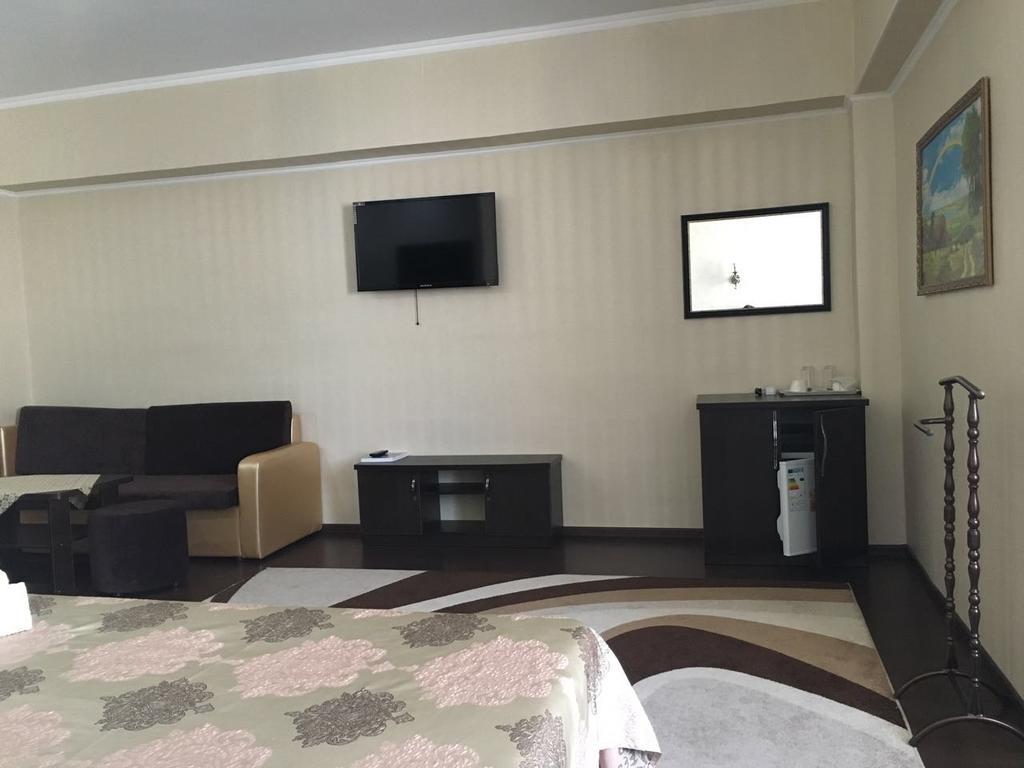 Home Hotel Astana Exterior photo